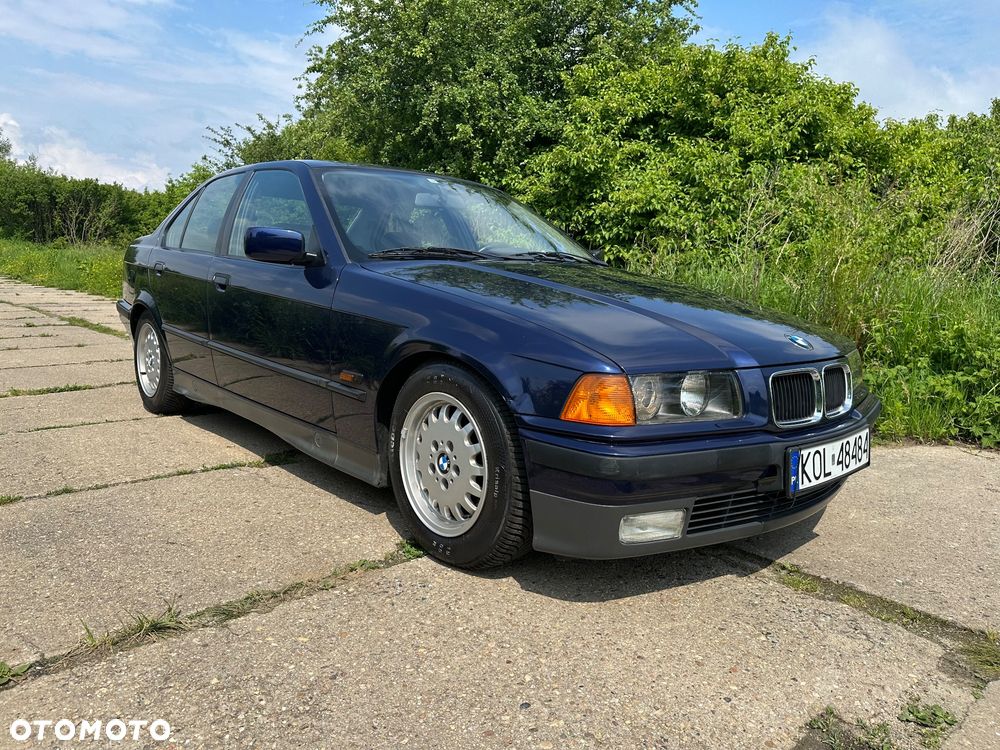 BMW Seria 3 328i - 1