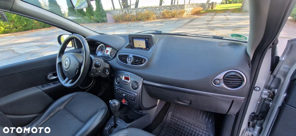 Renault Clio - 27
