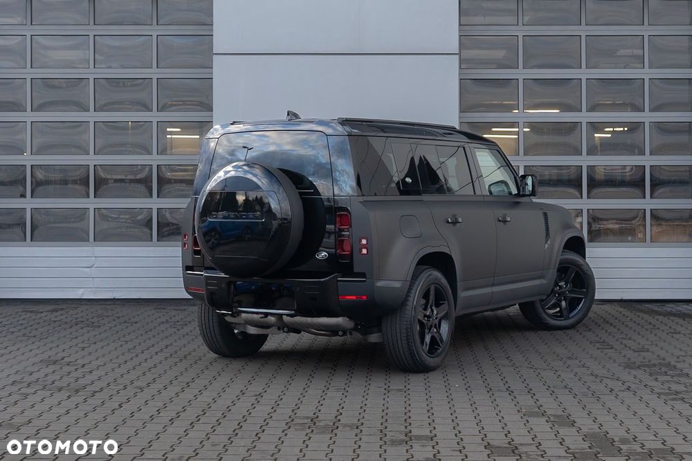 Land Rover Defender 3.0 D300 mHEV X-Dynamic SE - 4