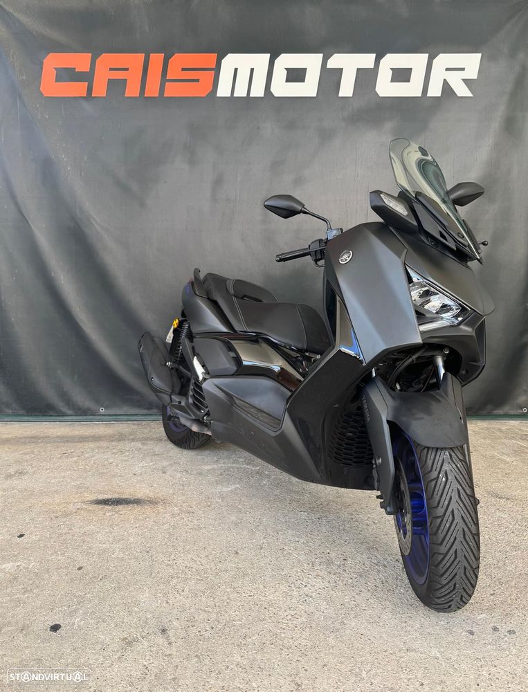 Yamaha X-Max - 3