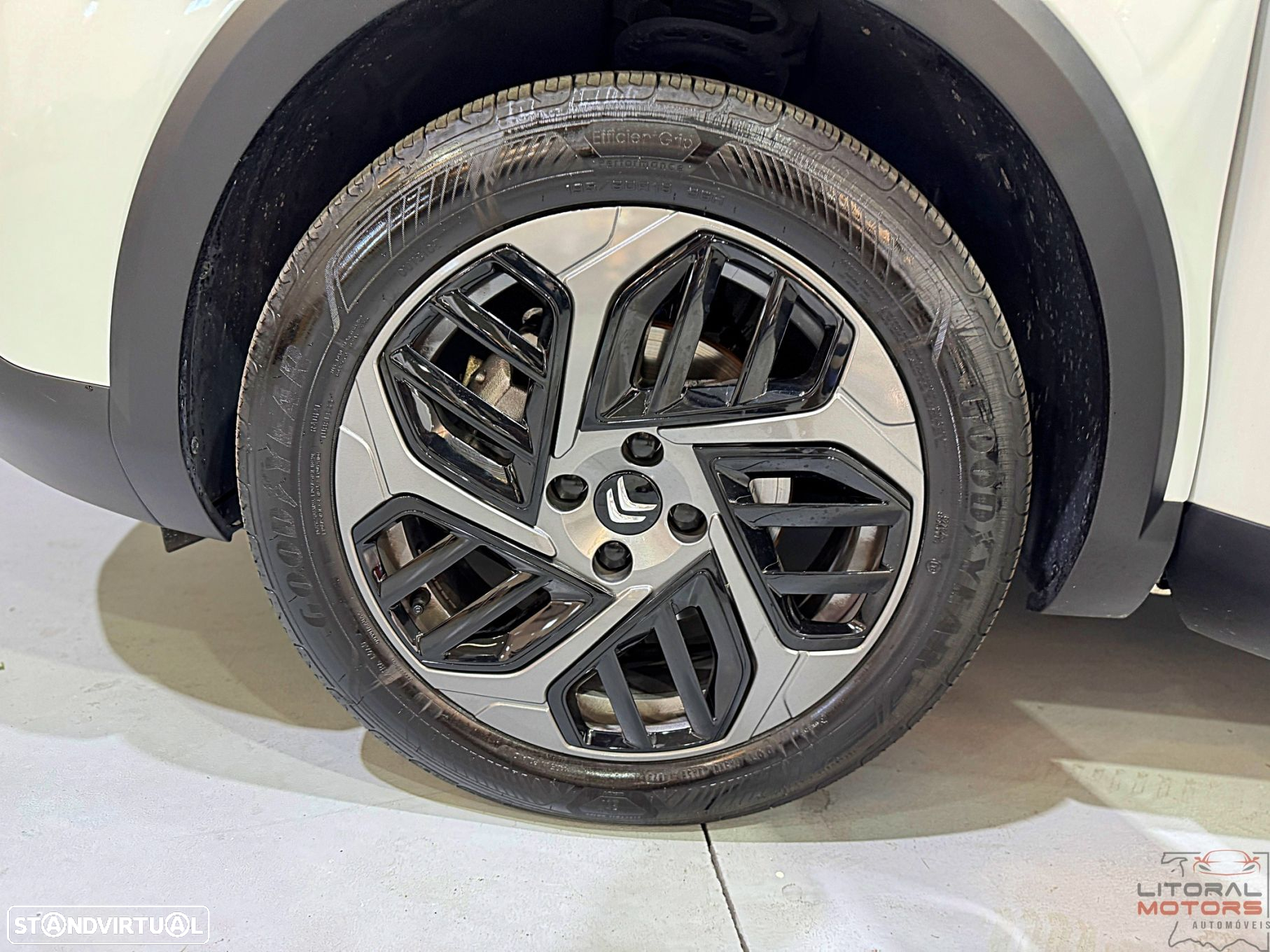 Citroën C4 X 1.2 PureTech Shine EAT8 - 12
