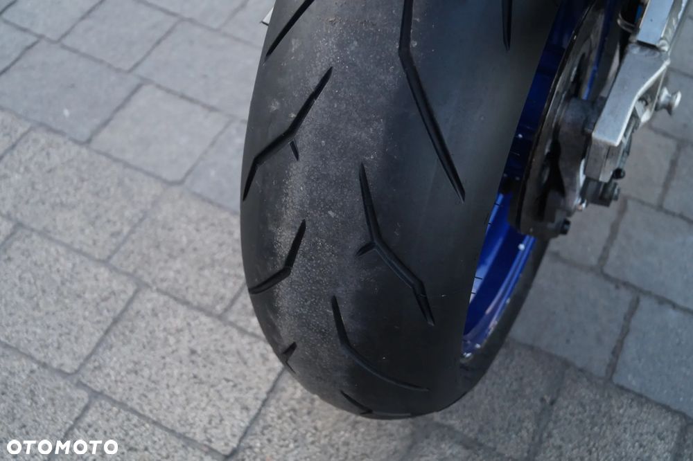 Suzuki GSX-R - 13