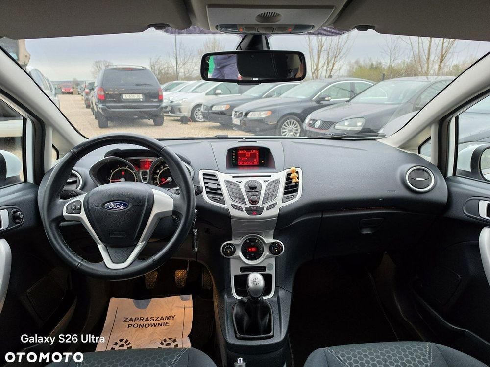 Ford Fiesta 1.25 Titanium - 32