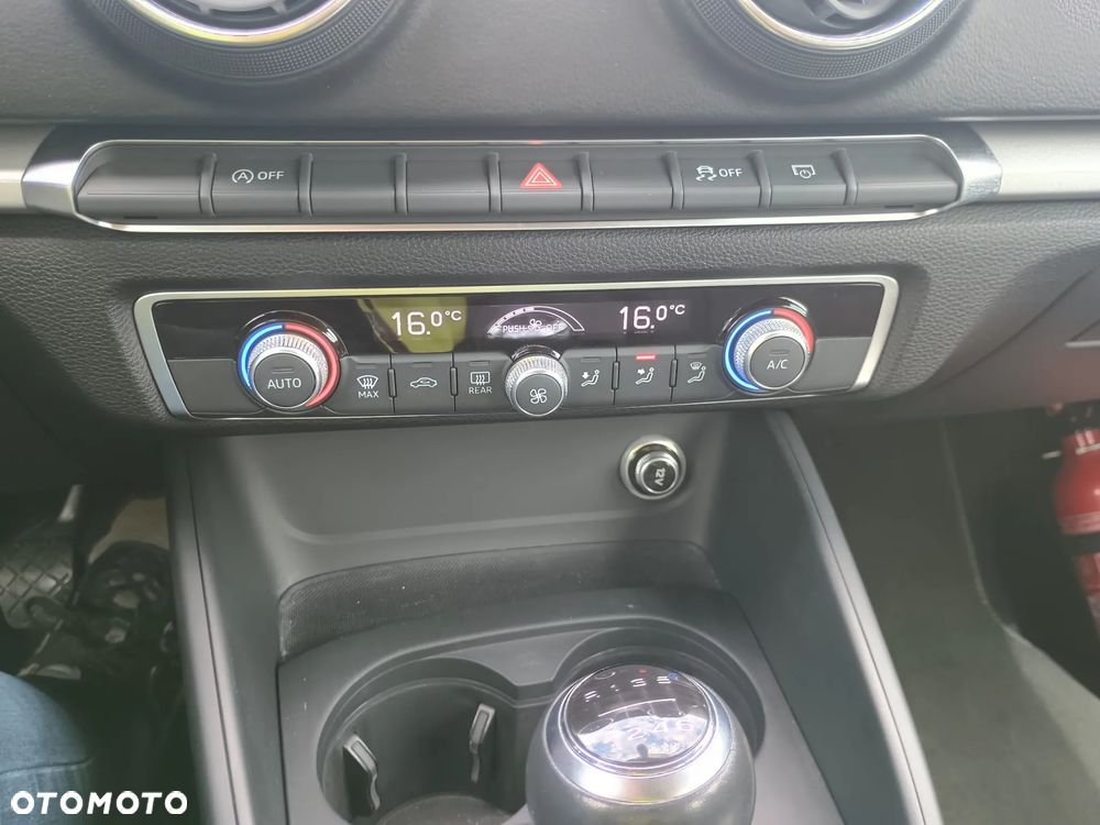 Audi A3 Sportback 30 TFSI - 11