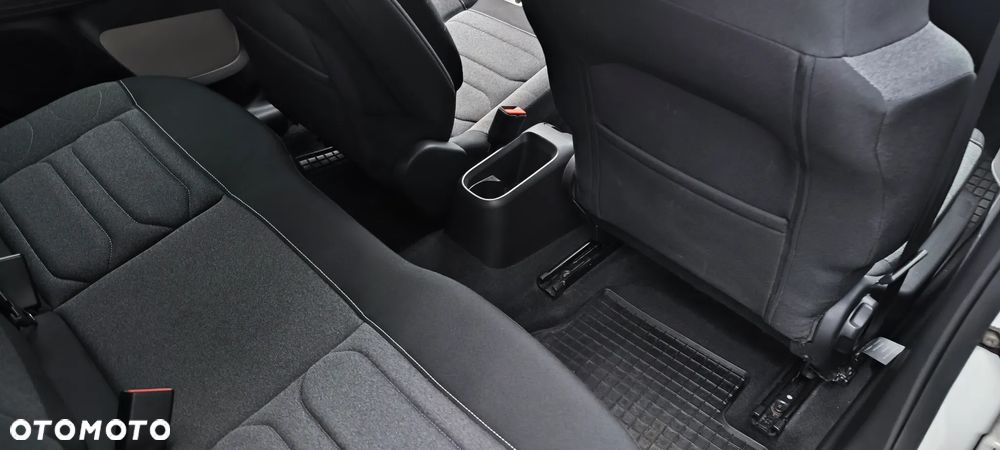 Citroën C3 1.2 PureTech Shine - 10