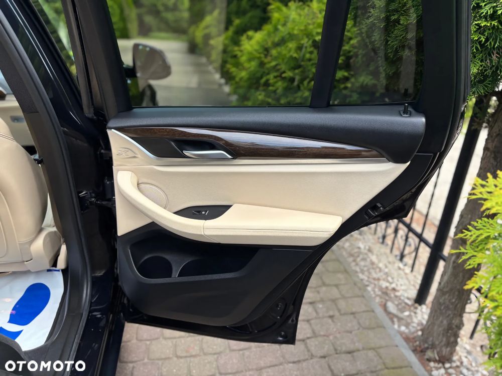 BMW X3 xDrive20d M Sport Edition - 12