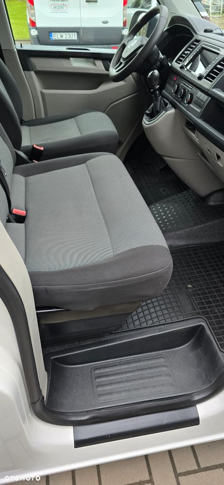 Volkswagen Transporter - 18