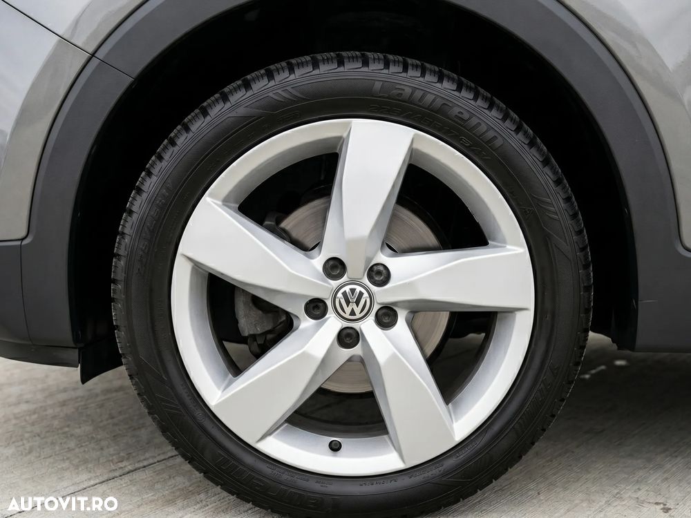 Volkswagen T-Cross - 8