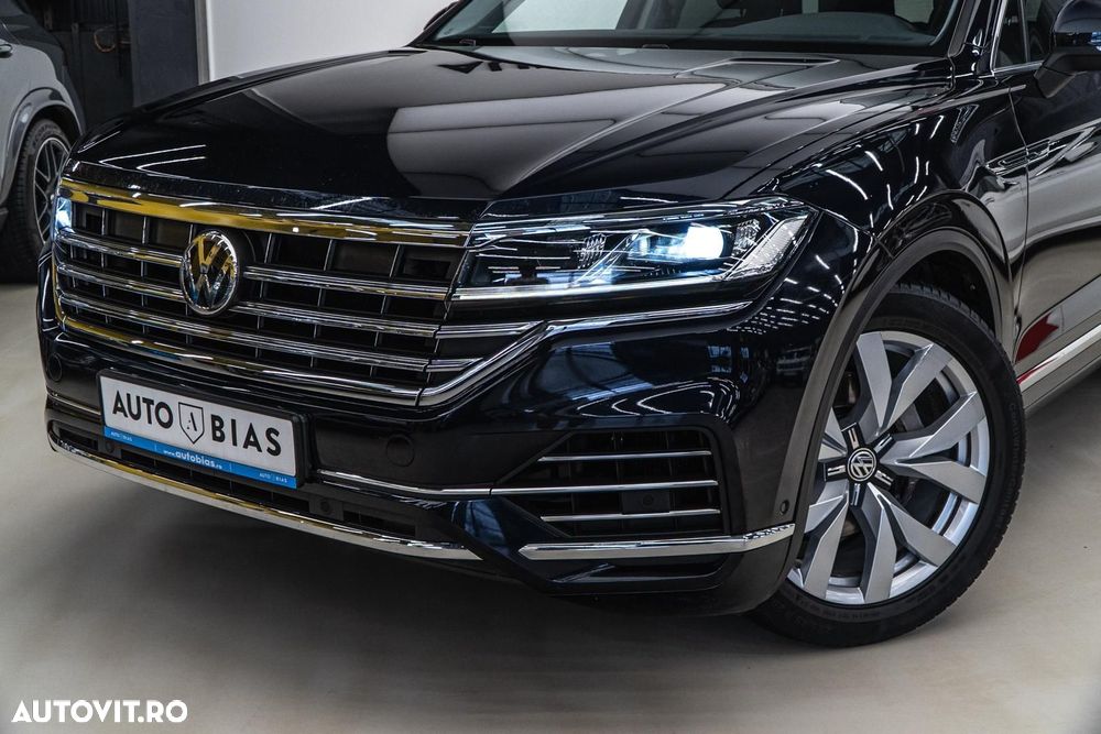 Volkswagen Touareg V6 TDI 4MOTION Elegance - 11
