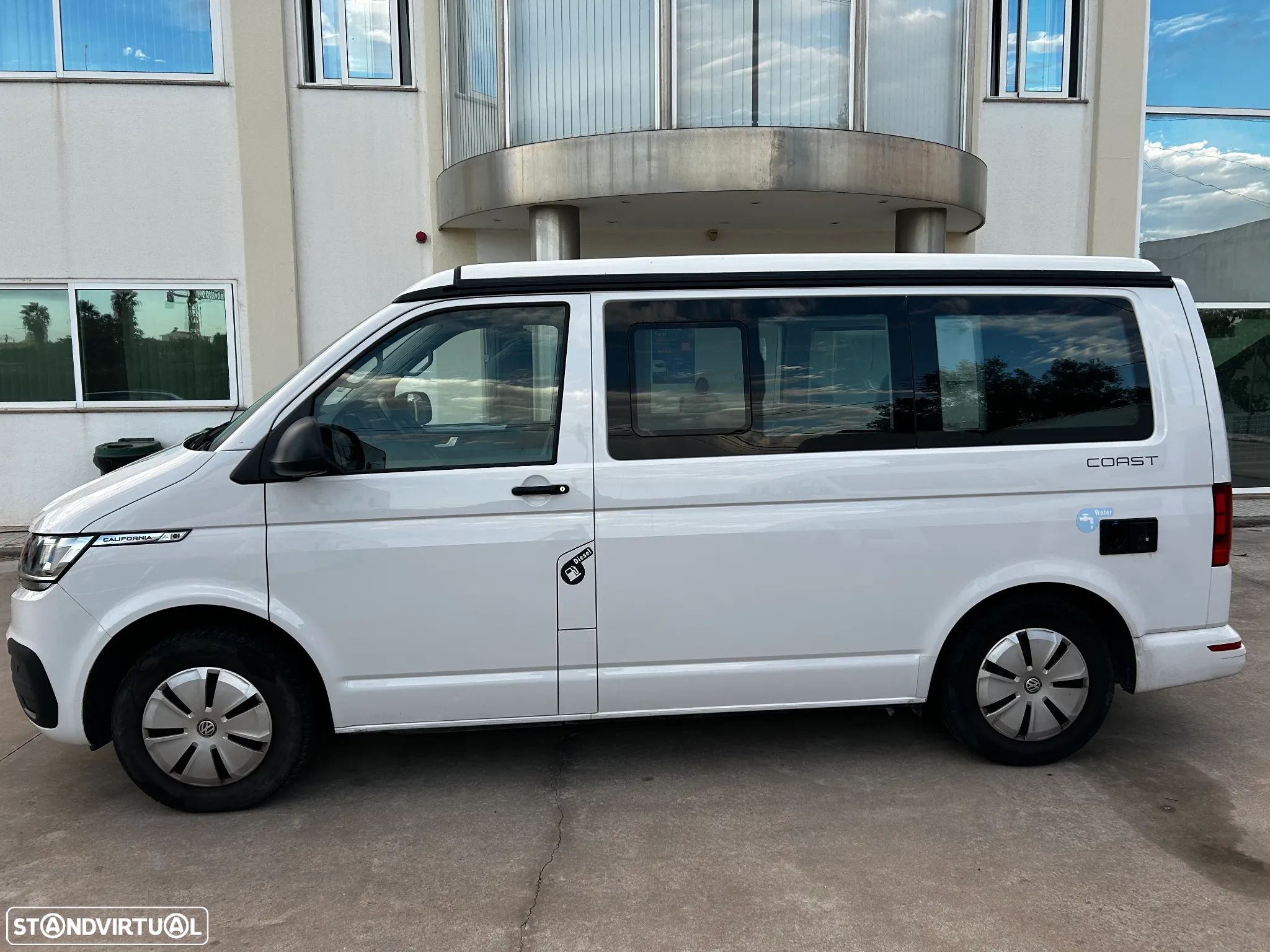 VW California Coast Volkswagen California Camper | 2 Camas – Dorme 4 Pessoas | Kitchenette + Cama no Teto - 1