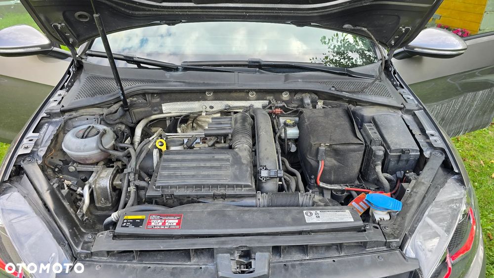Volkswagen Golf 1.4 TSI BMT Highline - 37