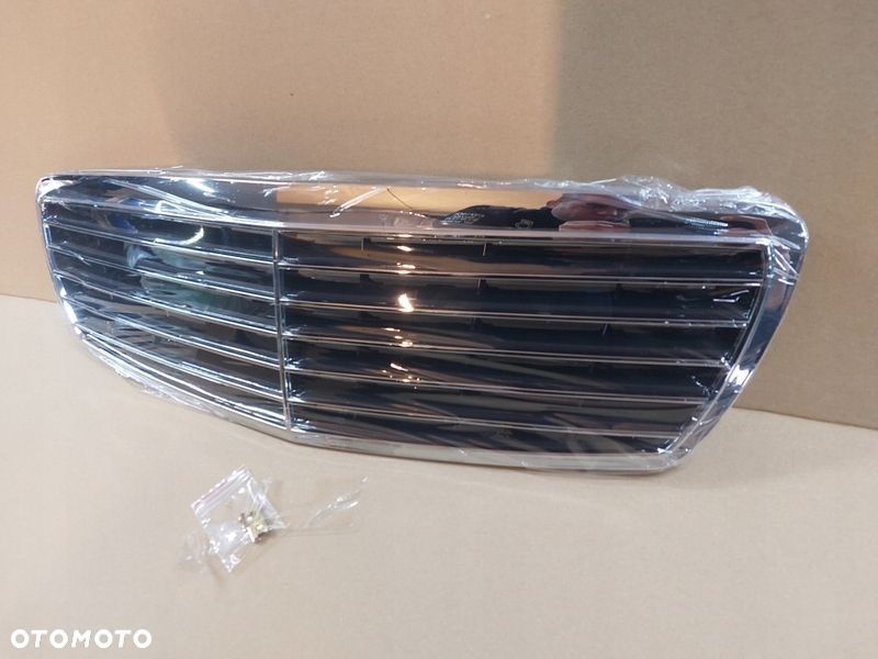 MERCEDES W211 GRILL ATRAPA 02-06 AVANGARDE NOWA - 2