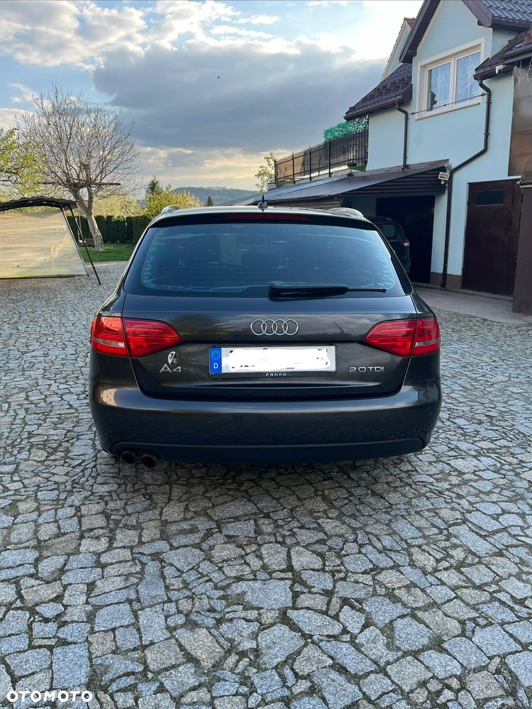 Audi A4 Avant - 6