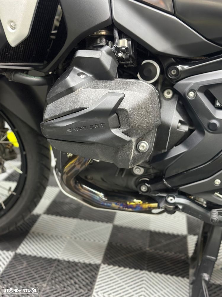 BMW R 1300 GS Triple black - 11