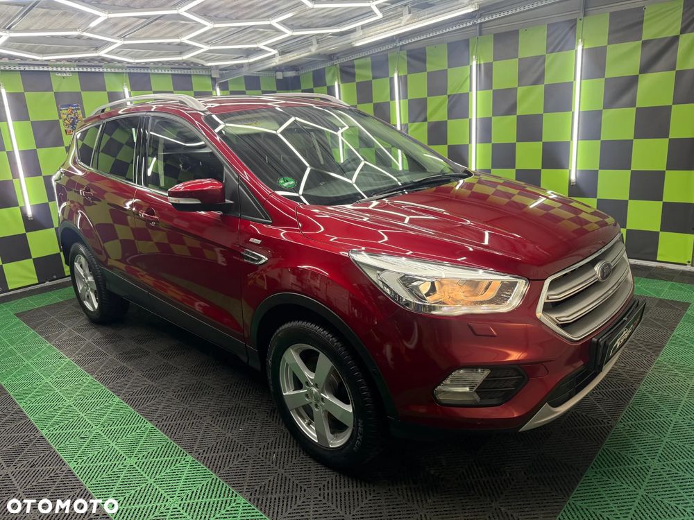 Ford Kuga - 1