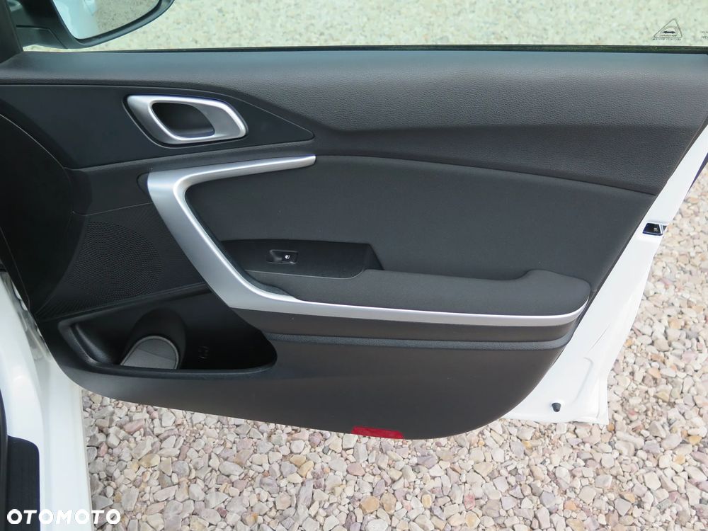 Kia Ceed 1.5 T-GDI M - 31
