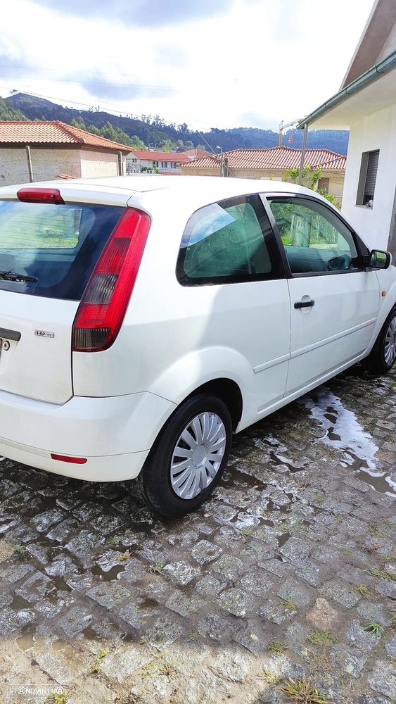 Ford Fiesta - 4
