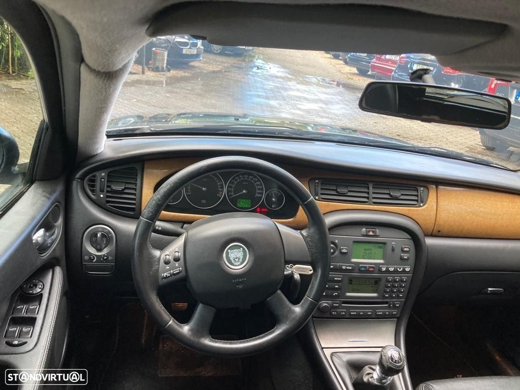 Jaguar X-Type SW 2.0 D Executive - 12