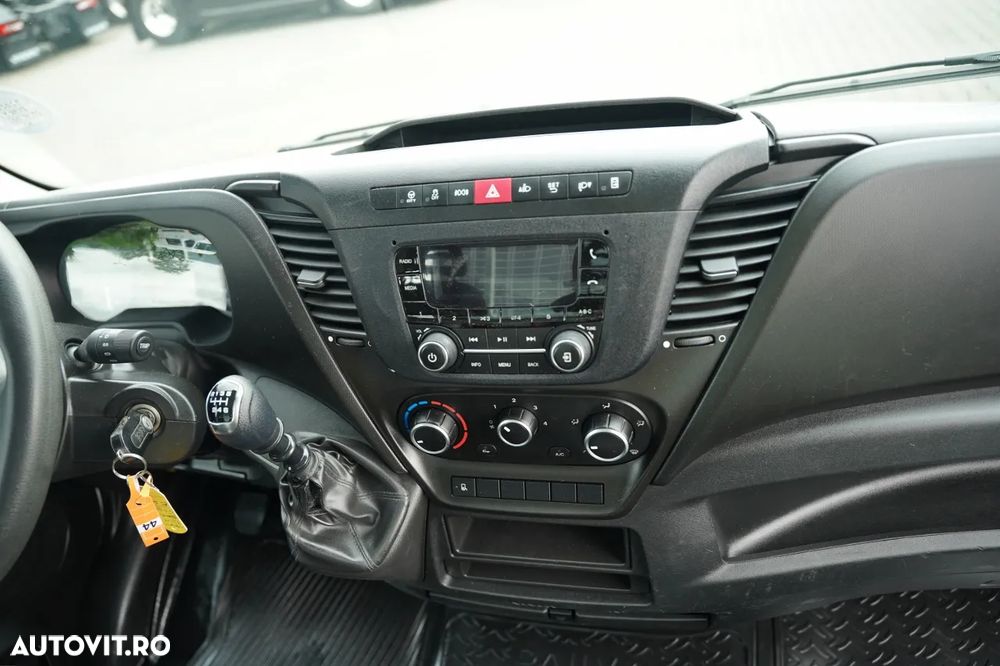 Iveco DAILY 35-160 / BASCULATOR DIN OȚEL / DUBLU / MANUAL / 3 LOCURI / EURO 6 - 29