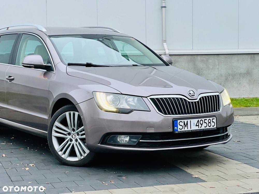Skoda Superb 2.0 TDI 4x4 Elegance DSG - 8