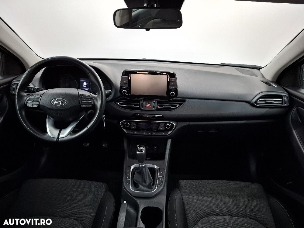 Hyundai i30 1.5 110CP 5DR M/T Highway - 3