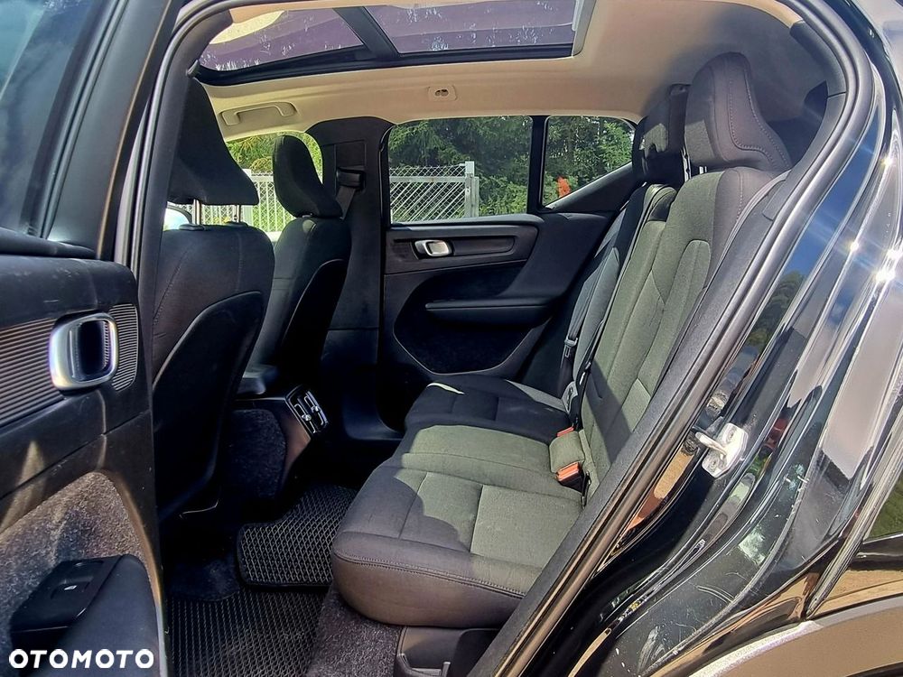 Volvo XC 40 - 18