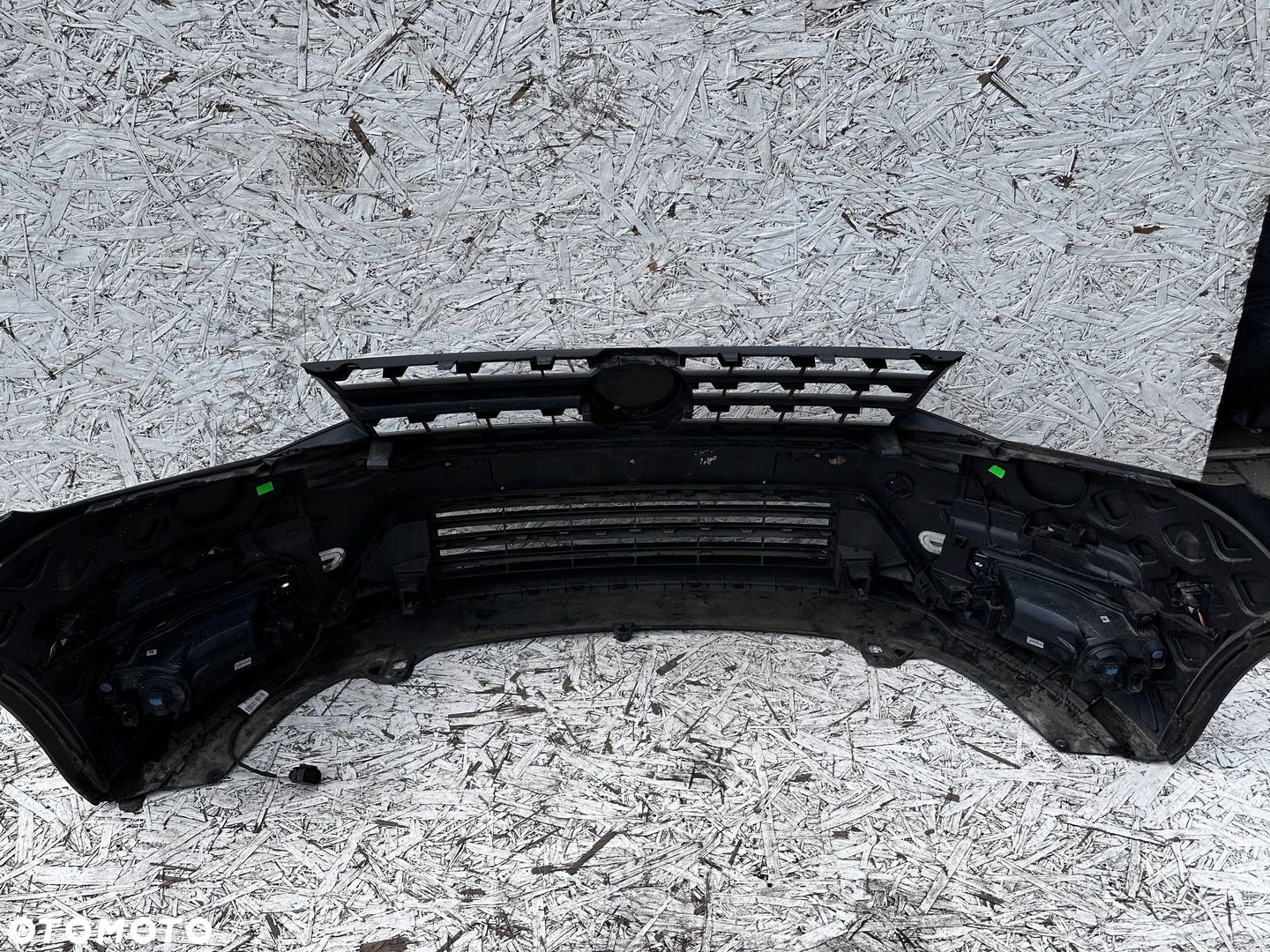 CADDY 2K5 ZDERZAK PRZÓD PRZEDNI FIOLETOWY LL4U 6 PDC  GRILL POD RADAR - 6