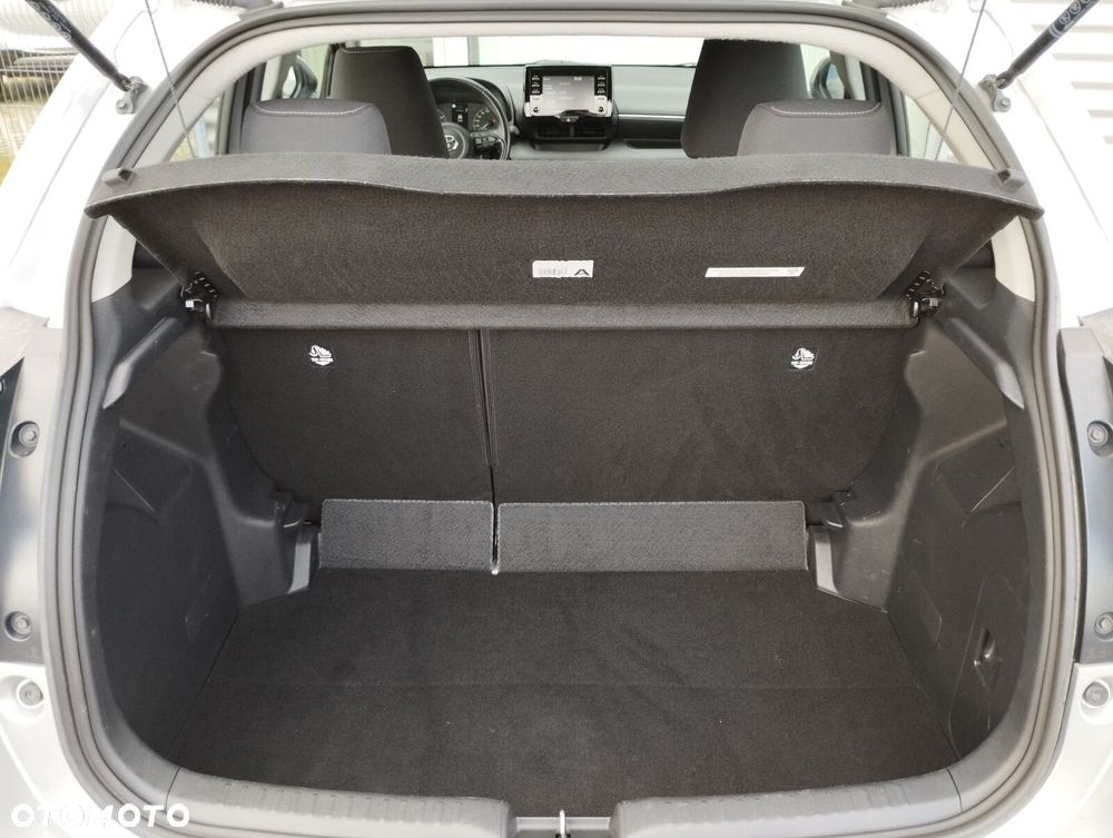 Toyota Yaris 1.5 Comfort CVT - 16