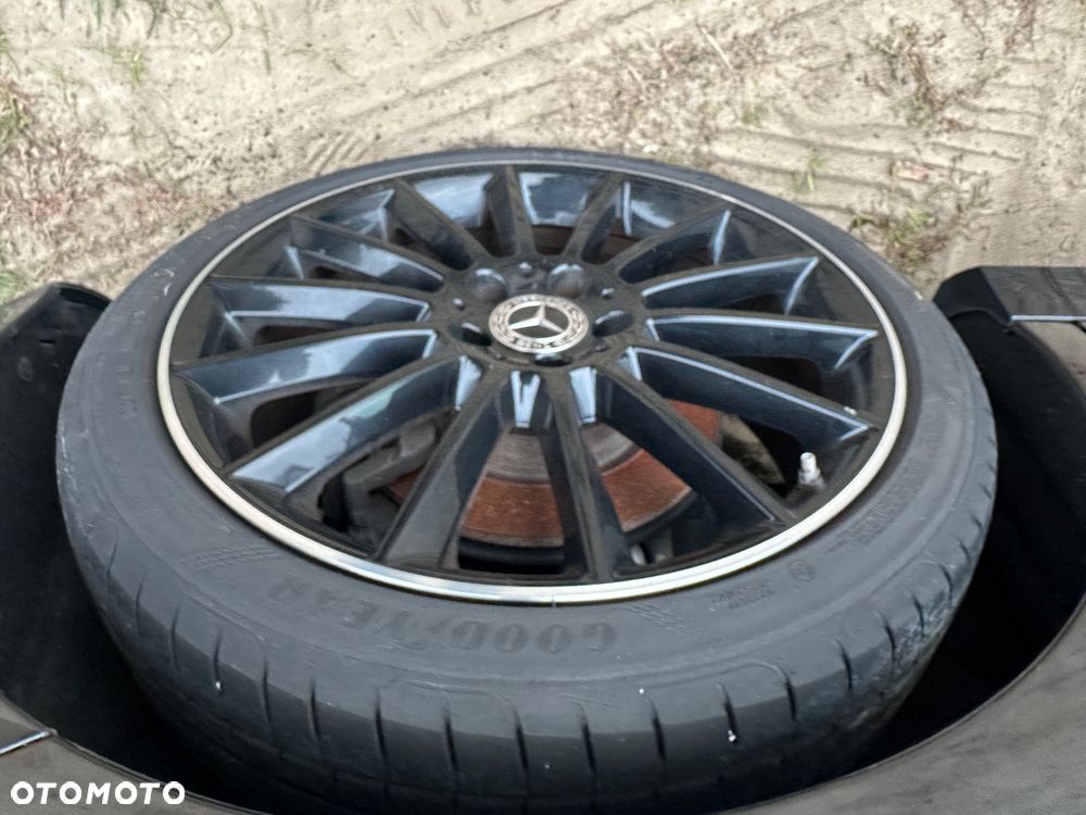 Mercedes-Benz Klasa A 250 4Matic 7G-DCT Edition 19 - 23