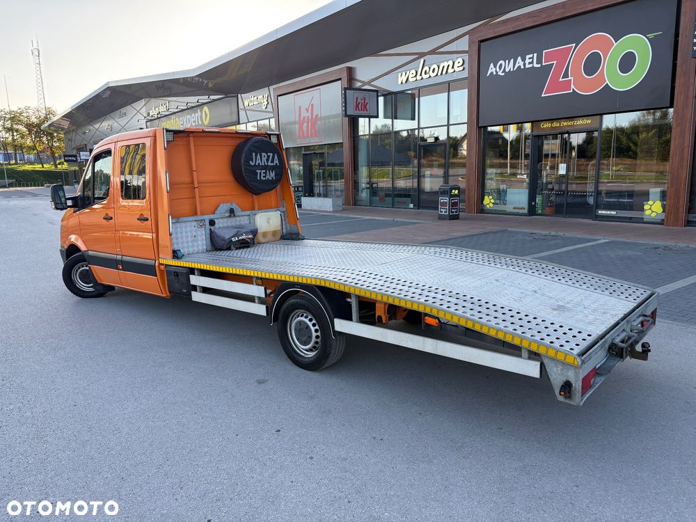 Mercedes-Benz Sprinter - 13