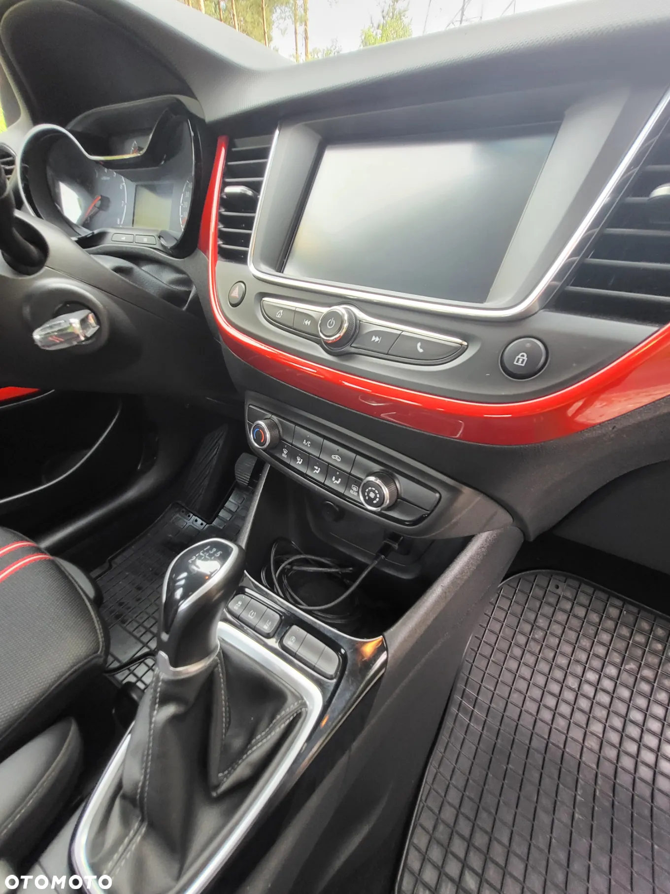 Opel Crossland 1.2 - 11