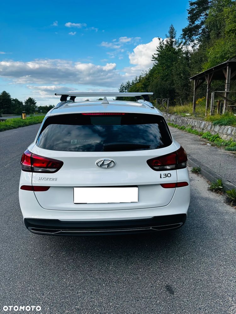 Hyundai i30 1.5 T-GDI 48V Comfort DCT - 14