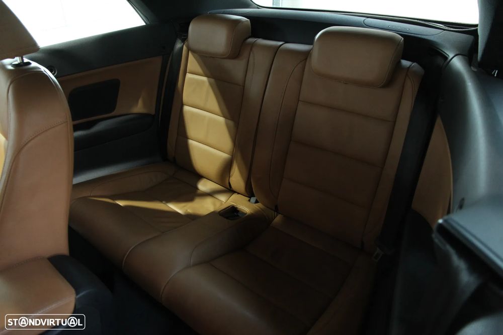 VW Golf Cabriolet 1.2 TSI BlueMotion Exclusive - 20