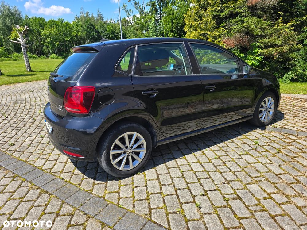 Volkswagen Polo 1.4 TDI Blue Motion Technology Lounge - 8