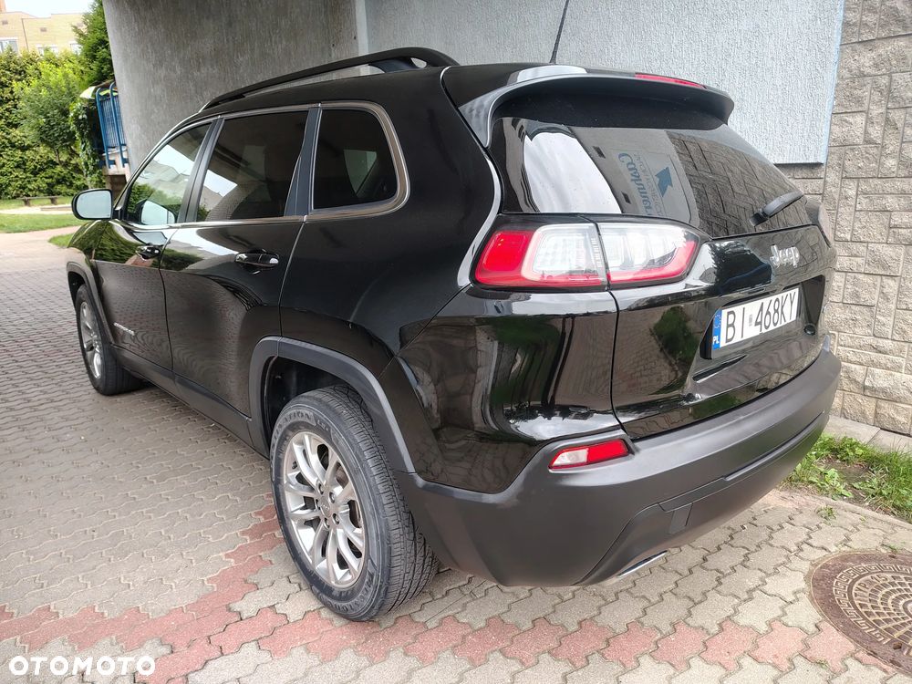 Jeep Cherokee - 20