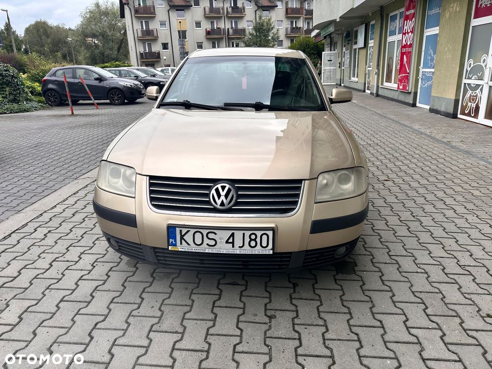 Volkswagen Passat 1.9 TDI Basis - 1