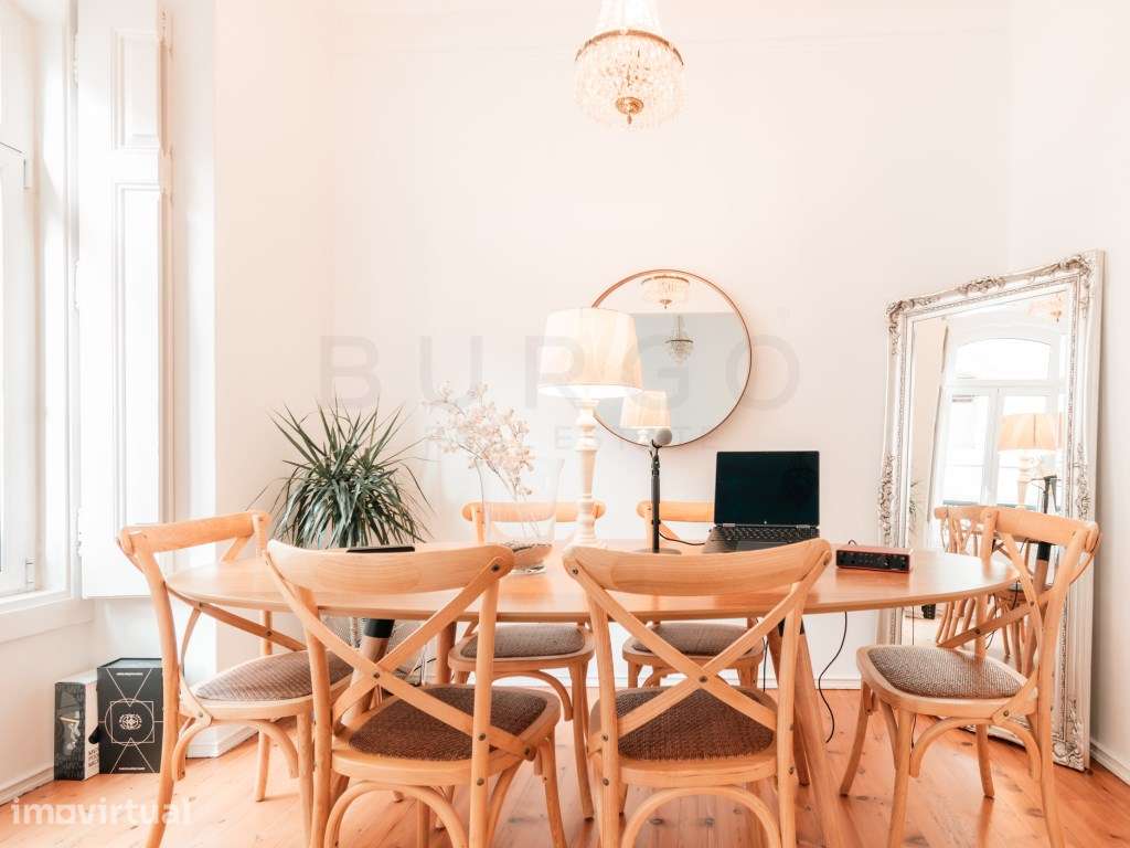 Apartamento de 2 quartos, remodelado e mobilado para arrendamento j... - Grande imagem: 2/15