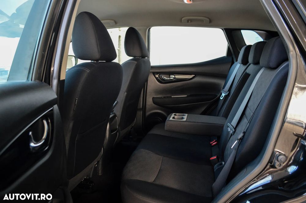 Nissan Qashqai 1.5 DCI N-Connecta - 25