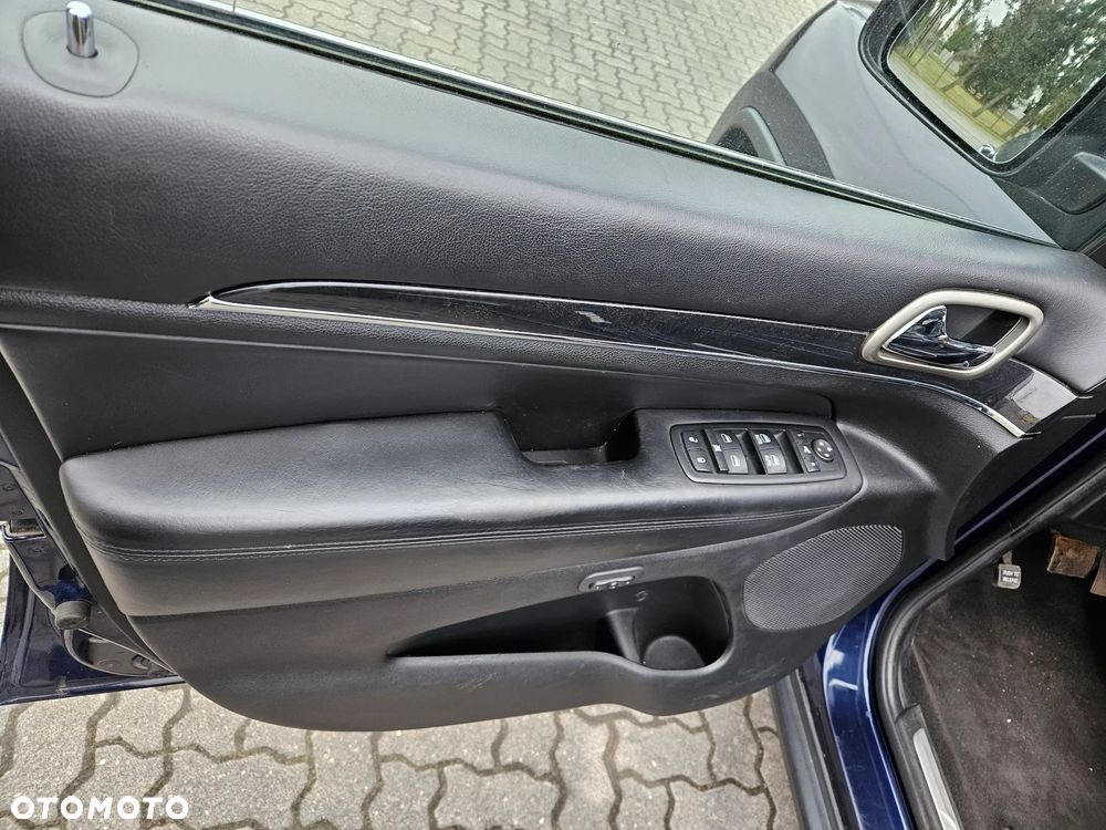 Jeep Grand Cherokee 3.0 CRD Laredo - 12