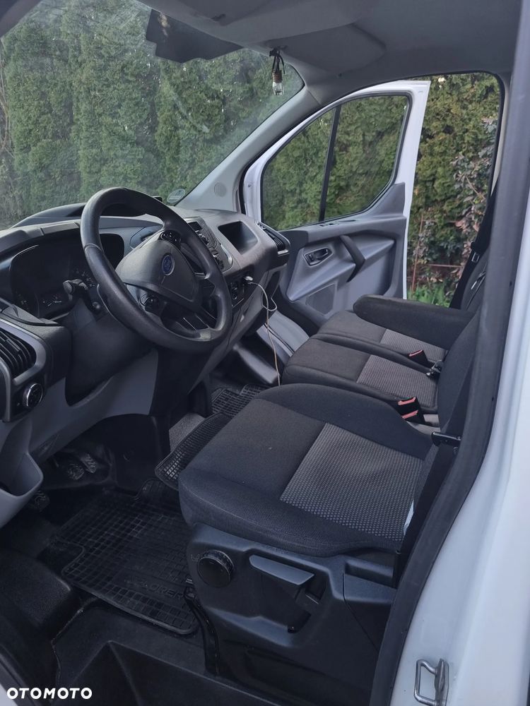 Ford Transit Custom - 8