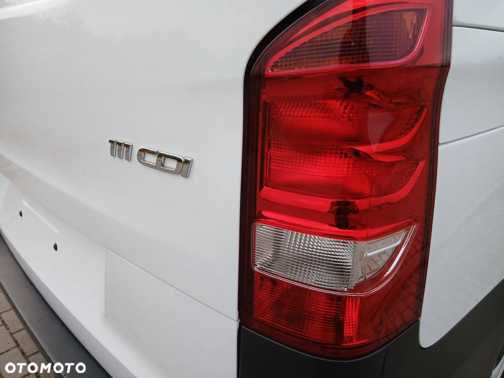 Mercedes-Benz Vito - 22