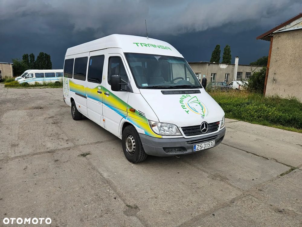 Mercedes-Benz SPRINTER - 2