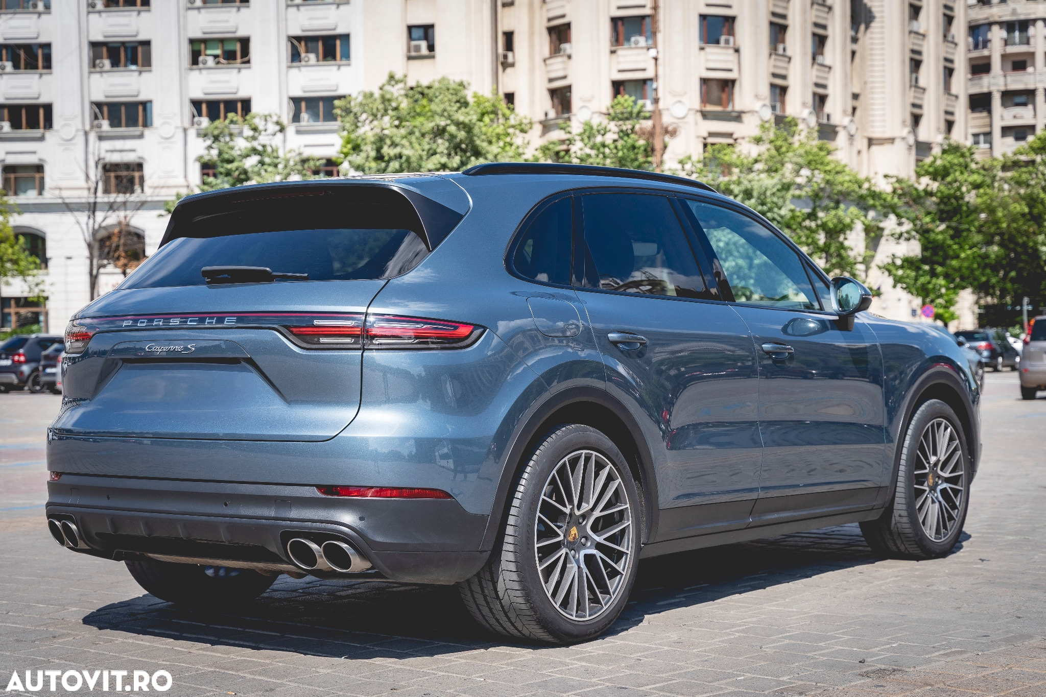 Porsche Cayenne S - 4