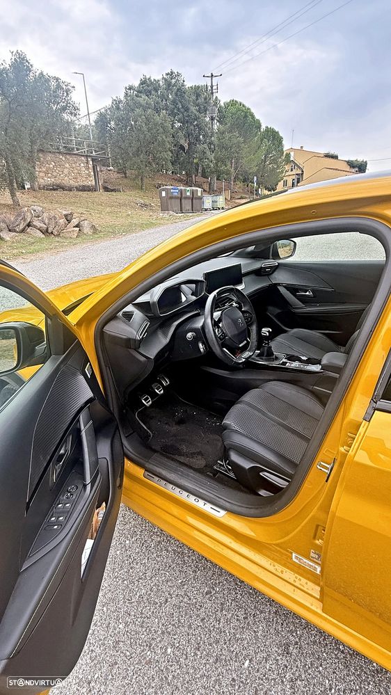 Peugeot 208 1.2 PureTech GT - 7