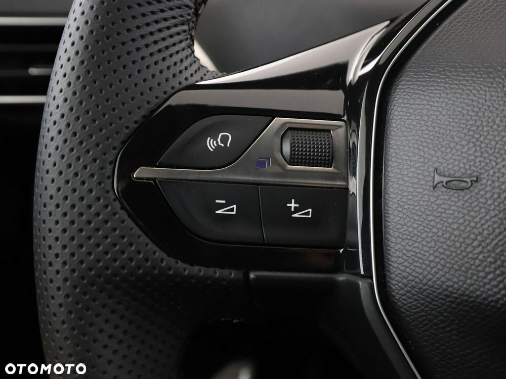 Peugeot 3008 HDi 150 Allure - 32