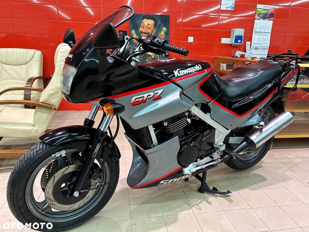 Kawasaki GPZ - 19