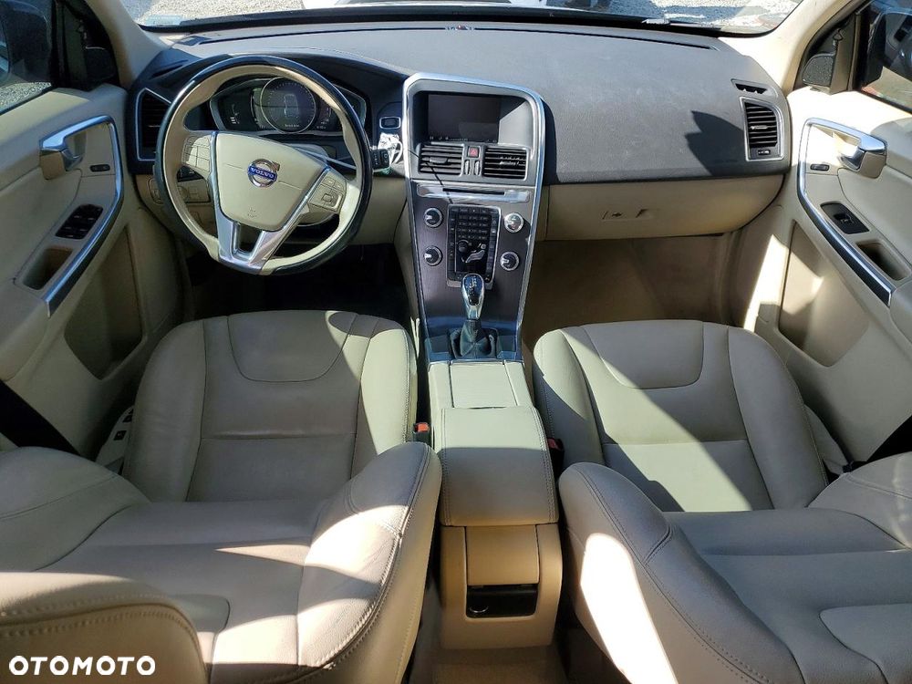 Volvo XC 60 T5 Geartronic Kinetic - 9