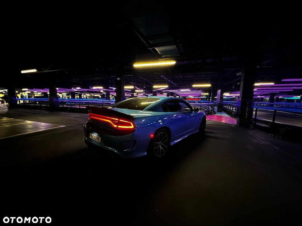 Dodge Charger - 11