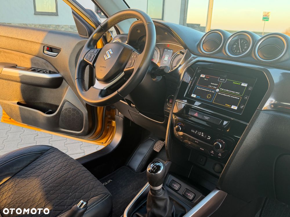 Suzuki Vitara - 22
