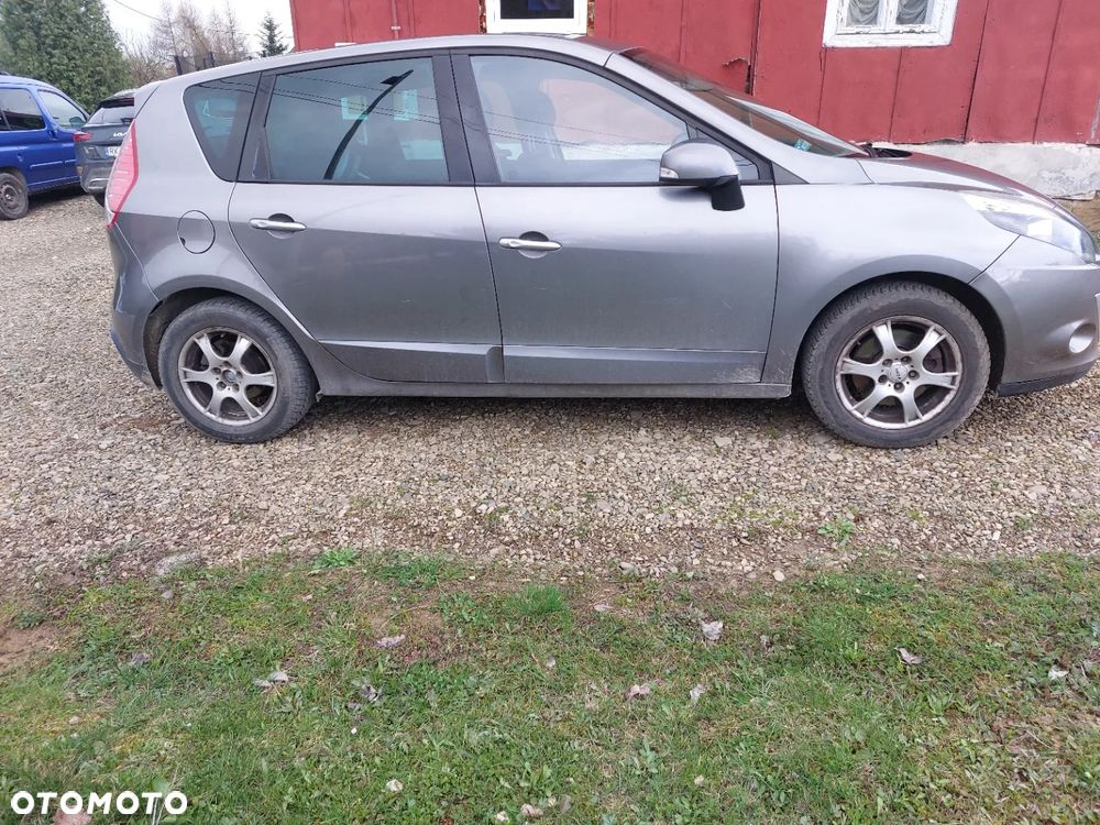 Renault Scenic - 5